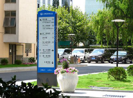 如东哪些因素影响宣传栏的制作？